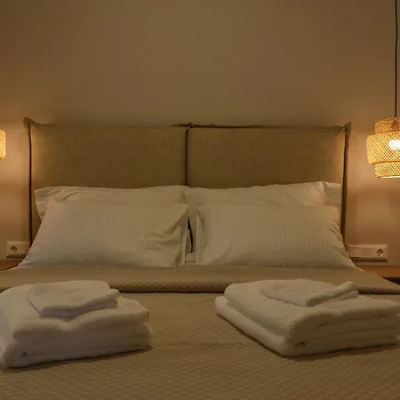 Stone Hut Apartament *