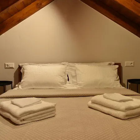 Stone Hut Apartament